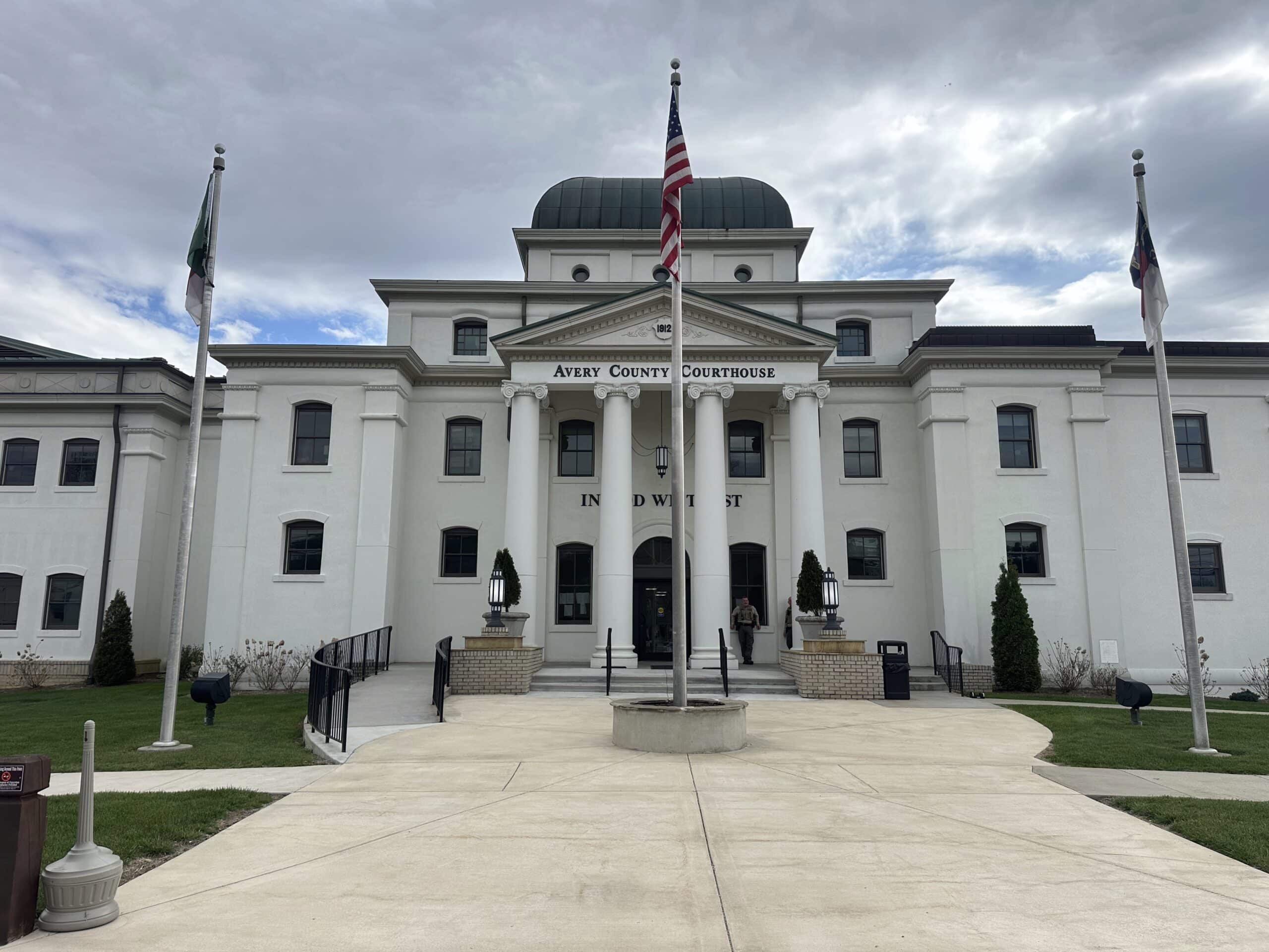 Avery County Courthouse – Newland, NC